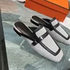 Designer Luxury Baotou Half Slippers Män Kvinnor Dermis Fashion Flat Casual Outside Wearing Slippers With Buckle Lazy Loafers Beach Sandal Top Quality 35-41 With Box