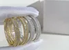 Aro Huggie Iced Out Bling Baguette Princesa Corte Quadrado Zircônia Cúbica CZ Banhado A Ouro Clássico 45mm Grande Círculo Hoop Ea1332425