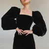 Mnealways18 vestido feminino de veludo para noite, manga bufante, preto, sexy, bodycon, gola quadrada, vestidos formais elegantes 2024240305