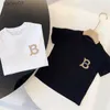 T-shirt Estate Abbigliamento per bambini Designer Neonati Bambini Maglie a manica corta Neonati maschi Camicie di lusso Ragazze Magliette di marca di moda Bambini Lettera Abiti stampati 240306