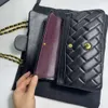 S handväska woc caviar läder quiltad designer cc väska kvinnor mens klassisk klaff koppling axelväska dhgate cool mode makeup guldkedja crossbody tygväskor