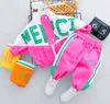 2020 Autumn Kid Boy Girl Clothing New Casual Tracksuit Långärmningsbrev Zipper Set Spädbarnskläder Baby Pants 1 2 3 4 år x0921542484