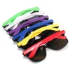 Lovatfirs 24 Pack lunettes de soleil combinées bicolores pour fête femmes hommes enfants multicolore Protection UV 14 couleurs disponibles 240229