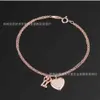 Hoge versie Tiffayss Super sprankelend vijf diamanten hartvormige roségouden armband klein en eenvoudig geschenk voor beste vrienden ZHK9