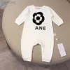 Footies Nouveau-né Bébé Barboteuses Vêtements de créateurs de luxe C Imprimé Vêtements pour enfants Nouveau-né Filles et garçons Combinaison O-Cou Bébés Barboteuse noir blanc 240306