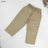 豪華な子供のトラックスーツ高品質のベビー2ピースセットサイズ100-160キッズデザイナー服ロングスリーブシャツとカーキパンツ24マー