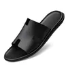 Designerskie kapcie Summer Mens Top Warstwa Skórzane oddychające buty na zewnątrz One Line Sandals Sandals Casual Trend Codzienne antypoślizg LightWeighty08j TE1R