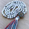 Pendentifs 8mm naturel Howlite 108 perles Mala collier népal pendentif bouddhisme élégant fantaisie chanceux classique fait à la main bénir coloré