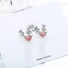 Orecchini a bottone moda coreana corna di alce fragola cristallo zircone cubico di lusso per donne e ragazze regali di Natale