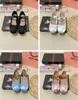 2024 Designer Early Women's Sandals New Exclusive Classic Ballet Shoes Dancing Shoes Mormor Shoes. Färg: svart, vit, brun, rosa, blå gårdar: 34-41