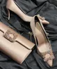 Sapatos de vestido Luxo Strass Apontou Toe Stiletto Heel Mulheres Cetim Designer Senhoras Elegante Cristal Casamento Bombas Nupciais