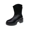 Bottes 2024 Mode Printemps et Automne Femmes Chunky Talon Court Matériau Pu Plate-forme d'un pied Grande Taille 35-40