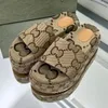 الكلاسيكية الكلاسيكية الفاخرة الصيفية Litchi Pattern Flat Bottrist Sound Sandals Sandals New Designer Slippers