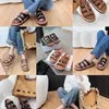 Womens Summer Moccasins tofflor Slides Ladies Casual Vintage Designer Sandaler Platform Loafers Beach Leather Slipper 35-42 med låda