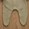 FOOTIES 0-12 MONTHS nyfödd pojke fot romper solid grå svart stickad dräkt för baby pojkar vinter varma foten jumpsuit sömnkläder yq240306