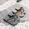 Crisu Designer Slippers Женские летние каблуки качество качественные модные тапочки печатные водонепроницаемые тапочки платформы платформы пляжные спортивные шлепанцы Gai