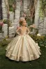 Gold Flower Girl Dress Princess Illusion Sleeve met strikknoppen Luscious Rok Verjaardag Wedding Party Kids Bruidsmeisje 0515