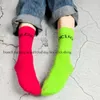 Designer Couleur Lettre Chaussettes Mode Nouveauté Haruku Lettrage Chaussettes Hommes Femmes Coton Skateboard Rue Chaussette Décontractée