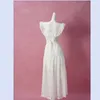 Robes décontractées Col à volants romantique français avec broderie lourde évidé dos nu robe de vacances 24 ans