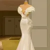 Vintage Dubai Arábia Saudita Pérolas Sereia Vestidos de Casamento Sexy Fora Do Ombro Elegante Marfim Cetim Ruffles Vestidos Boho Country Reception Robes Personalizado