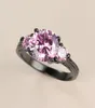 Hochzeit Ringe Luxus Weibliche Rosa Kristall Stein Ring Vintage 14KT Schwarz Gold Für Frauen Nette Braut Runde Zirkon Engagement6778083