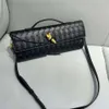 El çantası Crossbody Lady Bags Bottegs Venetass çanta Yeni Yatay Uzun Debriyaj Andiamo Kadın Baget Çanak Dokuma Ziyafet Tek Cowhide Omuz 1 Mui6