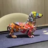 Creative Graffiti Dachshund Dog Statue Home Decor Colorful French Bulldog Sculpture Animal Figur Fature Living Room Desk Tillbehör 240223