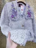 Luxury Diamonds Pärlade 3D Flowers Light Silk Purple Woolen Tweed Jack Roses Floral broderi Korta kappor Pärlor Cardigan Topps 240226