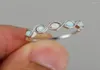 Bröllopsringar vit eld opal tunn ring geometri korsvåg liten sten vintage rosguld silver färg engagemang för womenwedding7791642