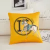 Modern enkel ny hyllning Satin Tryckt Big Horse Pillow Home Soffa Seat Cushion Room Bedside Ryggstöd