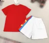 Chándales para niños de marca Conjunto de camiseta para bebé opcional multicolor Tamaño 100-160 CM Conjunto de dos piezas Camiseta y pantalones cortos para niños con estampado de patrones de caramelo 24 de marzo