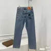 2024 Jeans para hombre Diseñador Europeo Otoño e invierno Nuevo producto Calidad de gama alta Gran vaca Slim Fit Pies pequeños Pantalones largos Jóvenes de moda