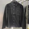 Giacche da uomo Autunno New South Oil High Dingfeng Triangle Label Pocket Decorazione giacca camicia in denim con risvolto per versatilità 240307