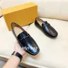 Herren-Designer-Freizeitschuhe, flache Schuhe, verzierte Leder-Loafer, runde Zehen-Loafer, City-Gommino-Fahrloafer, rutschfeste, hochwertige Schuhe aus echtem Leder