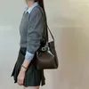 Axelväskor koreansk stil bolsas mujer väska kvinnlig oljevax äkta läder för kvinnor avancerad sense hink bolsos handväskor