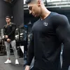 Jogger Gym Burning Training Bawełna okrągła szyja Mężczyźni T-shirt z długimi rękawem moda męska odzież swobodna koszula