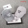 Tata Hats Love Me Baseball Cap Regulowany kapelusz Hip Hop dla mężczyzn i kobiet swobodna kość 240223