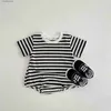 Jumpsuits Ins Korean Spring Summer Newborn Baby Boys Romper Cotton Striped Simple Loose Stretch Infant Boys Bodysuit Toddler Boys Jumpsuit L240307