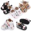 Chaussures de bébé pour enfants de 0 à 18 mois, mocassins souples pour premiers pas, baskets pour nouveau-né, nouvelle collection