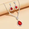 Set di gioielli in cristallo a goccia alla moda Set di gioielli con orecchini di collana di strass rosso blu scintillante per accessori di abbigliamento da sposa da damigella d'onore