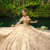 Szampan błyszczące sukienki Quinceanera Krystalna cekinowa suknia balowa z ramion 3D Flowers Corset Vestidos 15 para xv anos