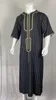 Etniska kläder Dubai Fashion Middle East Saudi Arab Kaftan Islamic Abaya Dress Robes Muslim Män V Neck Long Clothes Sleeve Thobe