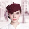 Baskar mössor för kvinnor brud elegant ullväv båge flygbolag stewardess vita kvinnor fedora mössor formell lady hatt royal style266u