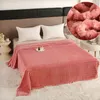Plaid Stripe Boin Miękka ciepła puszysta sofa sofa Coral polarowa łóżka na łóżku dla dorosłych dzieci Pet Cometexile 240304