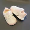 Atletik açık nefes alabilen bebek yürüyüş ayakkabıları bahar ve sonbahar yumuşak tabanlar kaymaz küçük beyaz ayakkabılar erkek ve kızlar için tek ayakkabı priceh240307