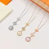 Luxury Women Letter Flowers Pendant Chain Necklace Classic Brand Designer Gold Silver Plated Titanium Steel Wedding Party Crystal Fashion Jewerlry Gift With Box