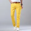 2024 Autunno Mens Jeans rossi stile classico dritto elasticità pantaloni in denim di cotone maschile pantaloni bianchi di marca 240226