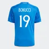 Italie Soccer Jerseys 2024 T-shirt Rétro BAGGIO Italia Verratti Chiesa Raspadori Pellegrini Maglie da Calcio TOTTI Chemise de football Barella Maldini Bonucci Kit enfants