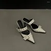 Sapatos de vestido vendendo fivela de metal chinelos de salto alto moda apontou punk gótico estilingue sexy festa deslizamento-on preto stiletto mules