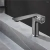 Grifos del fregadero del baño Grifo del lavabo Grifo mezclador de latón moderno Negro/Gris/Cromo Lavado y estilo de agua fría